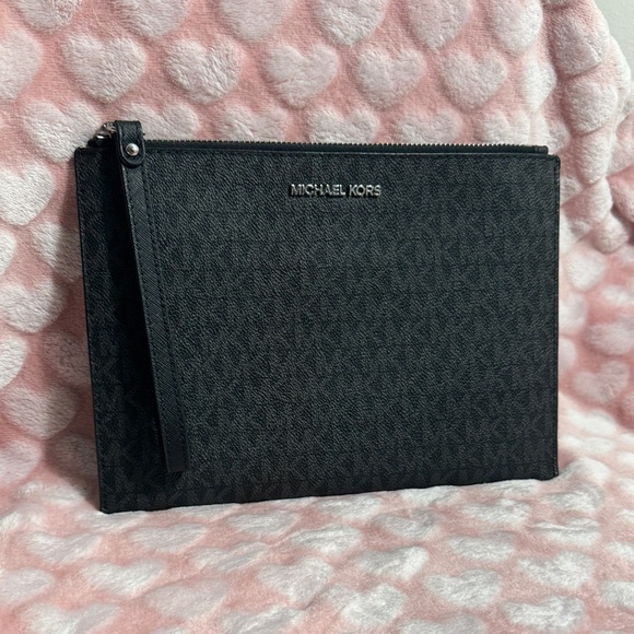 Michael Kors Black Logo Slim Wristlet - Picture 1 of 4